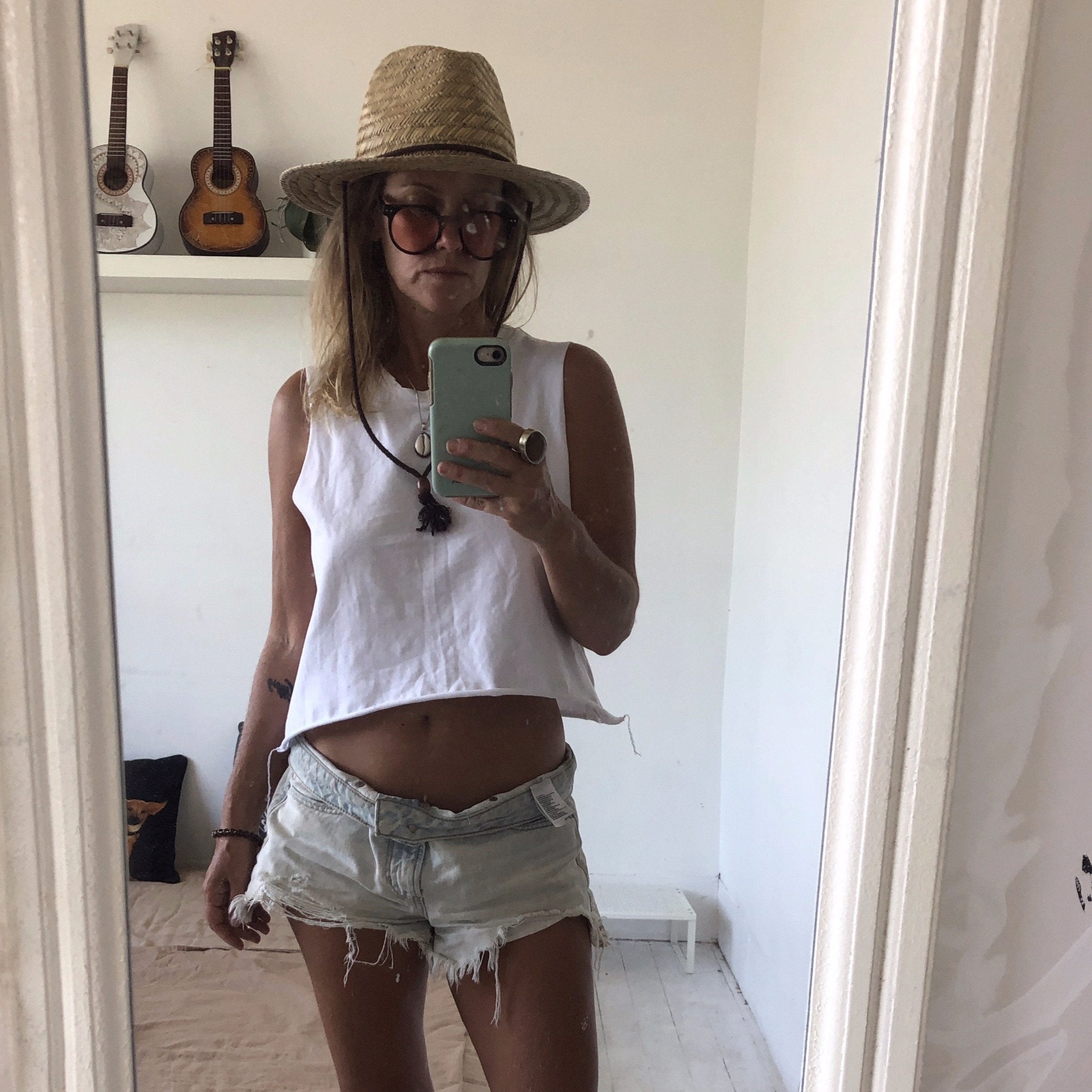 Cut-Off Crop Top – ZellJoy