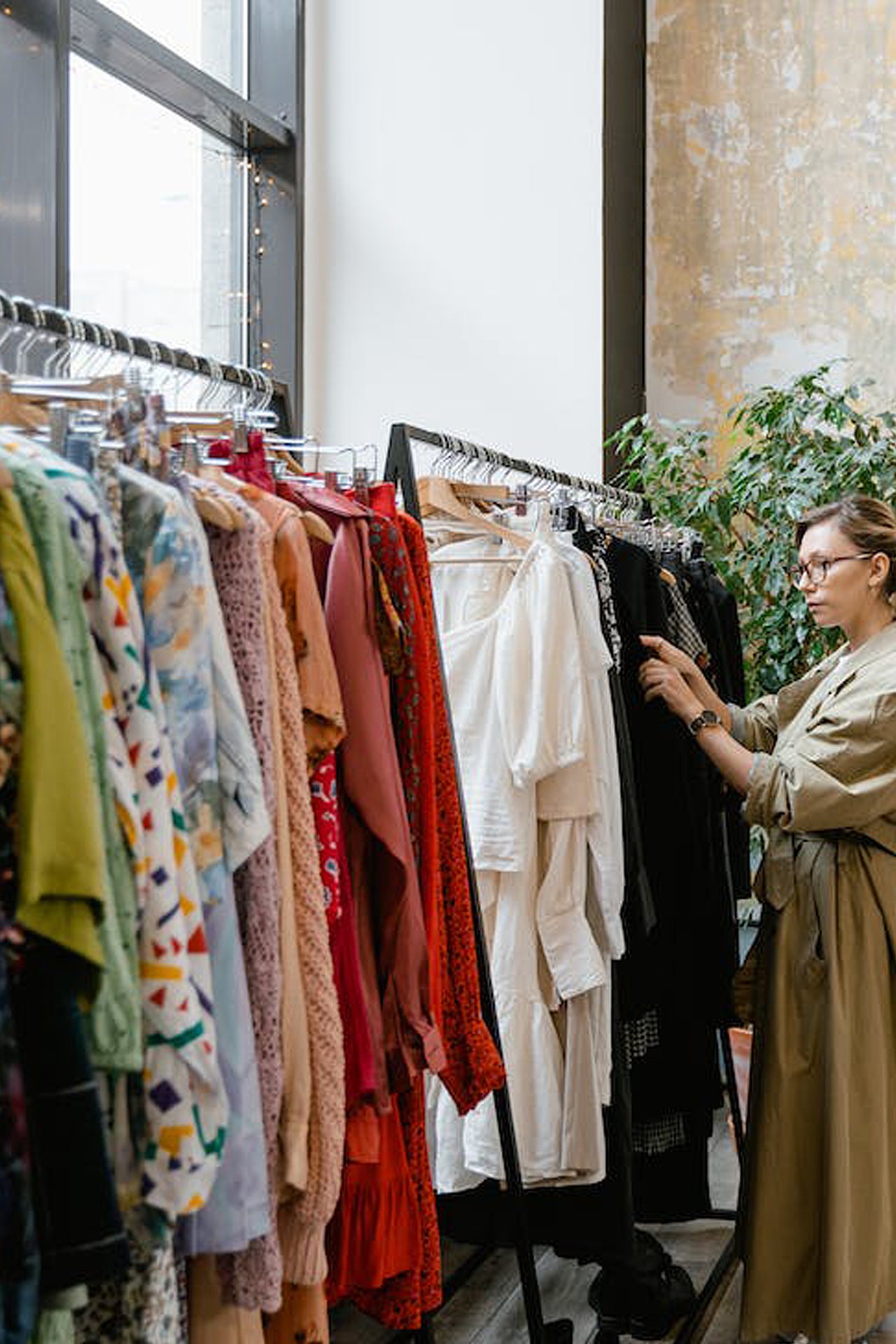 Green Fashion & Sustainability: 22 Ways to Shop Responsibly