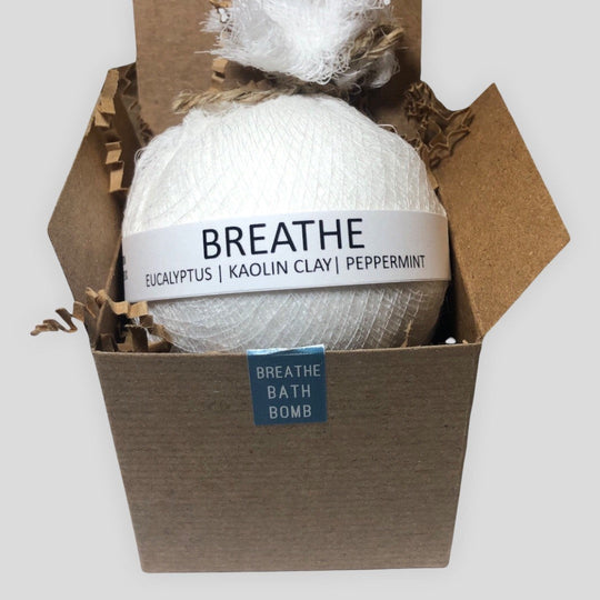 BREATH Eucalyptus, Kaolin Clay, Peppermint Vegan Bath Bomb